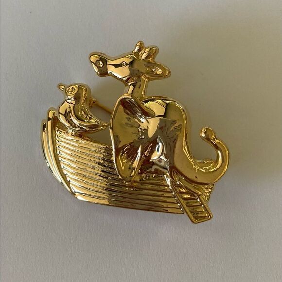 Vintage signed Gerry’s Noah’s Ark Brooch pin - Picture 1 of 3